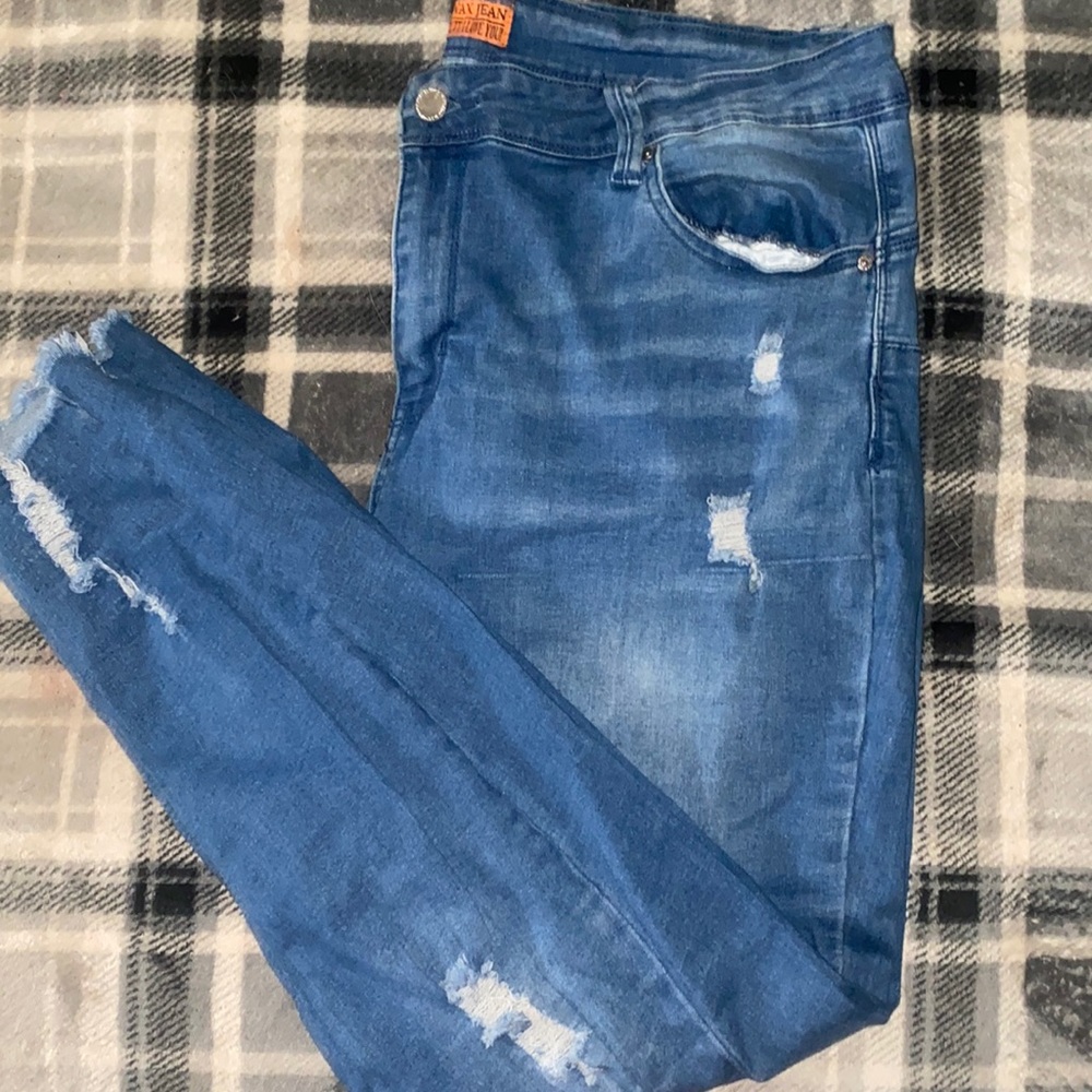 Butt lifting jeans